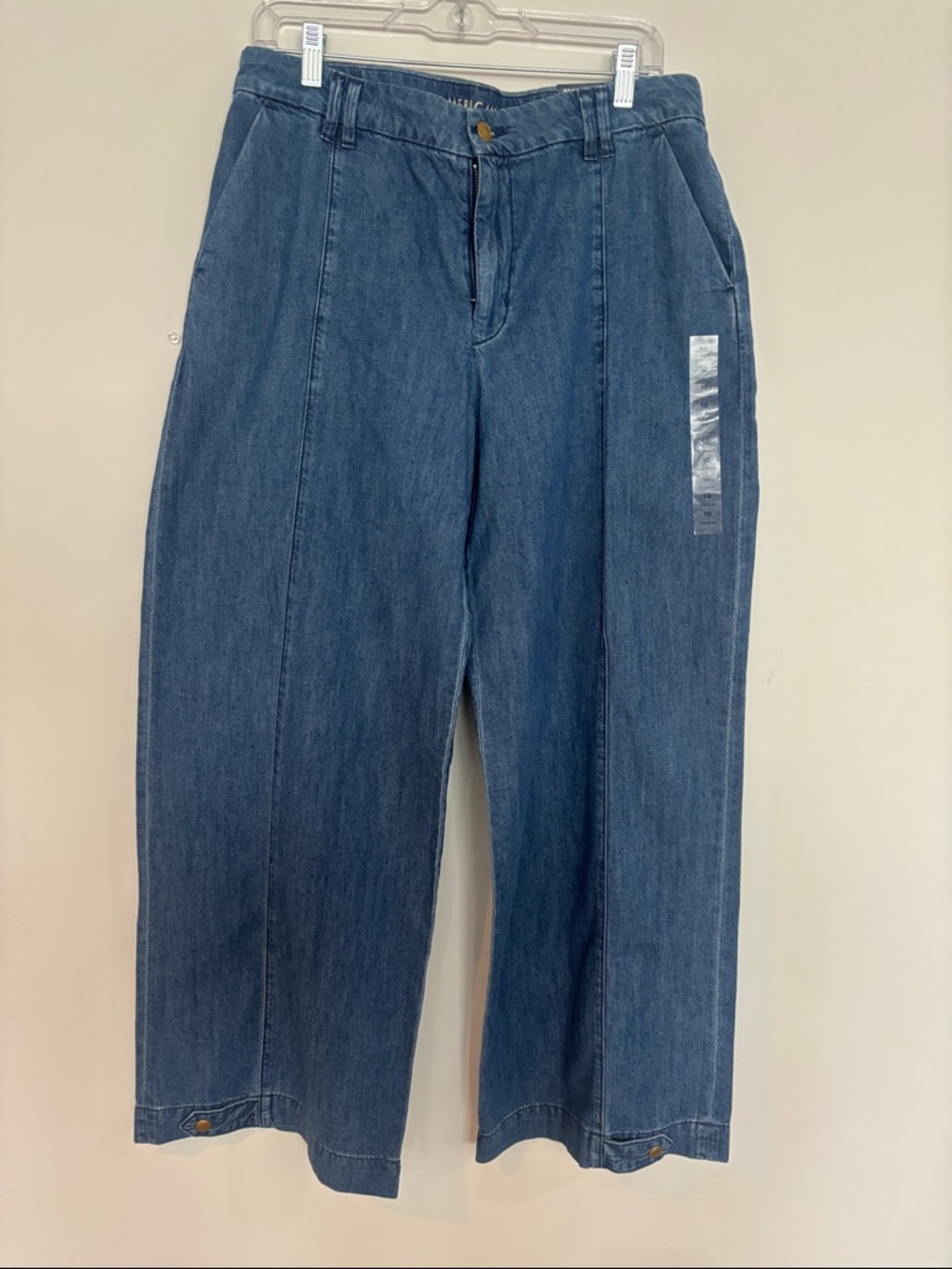American Eagle convertible trouser jeans. Wide-Leg Denim Pants in Medium Blue